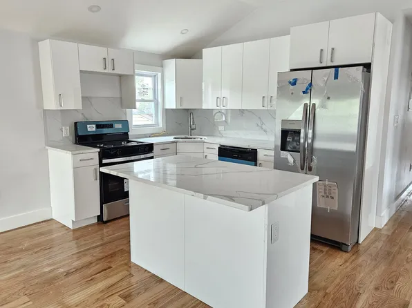 153-23 123rd Avenue image 3 of 16