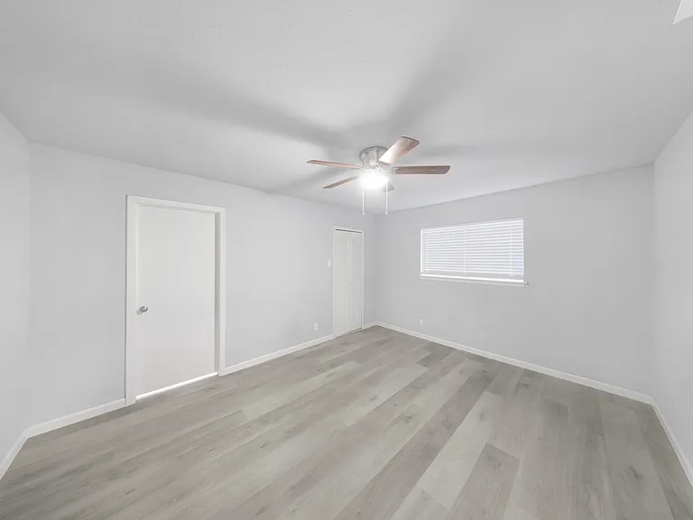 4243 Greystone Dr — Photo 10