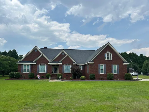 115 E April Ln, Goldsboro, NC 27530