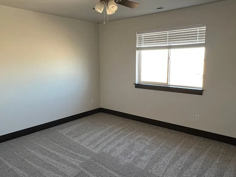 2021 Windjammer Way #B — Photo 7