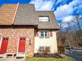149 Meadowbrook Ln APT A, Brookhaven, PA 19015