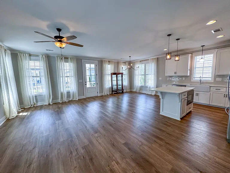 118 Forest Glen Dr #118 — Photo 8