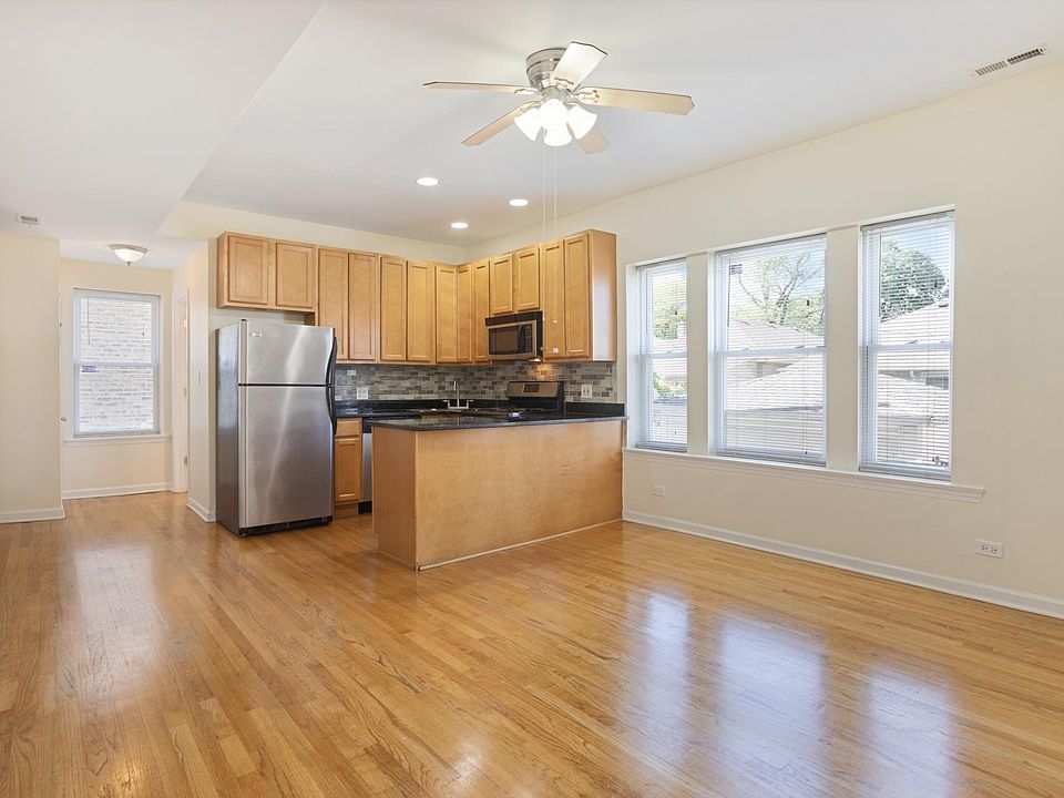 1st image of 4840 W Hutchinson St APT 105