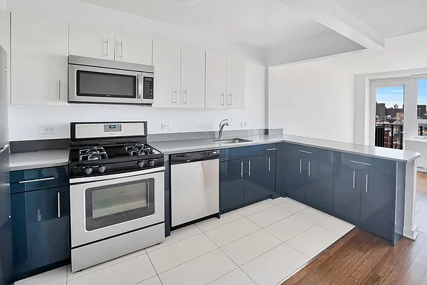 Rented by Douglas Elliman | media 24