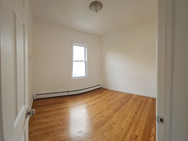 20 William St #2 — Photo 10