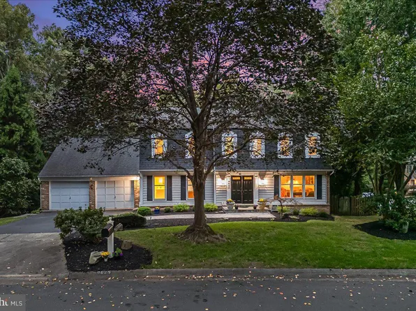 9625 Reach Rd, Potomac, MD 20854