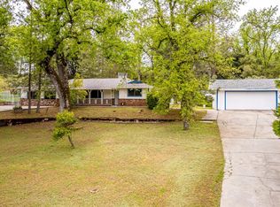 42820 Springwood Rd, Oakhurst, CA 93644