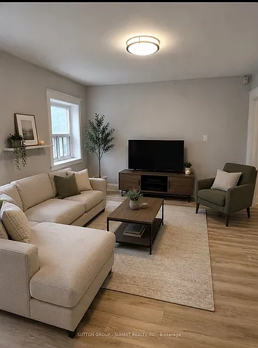 98 Vaughan Rd #202 Photo 1