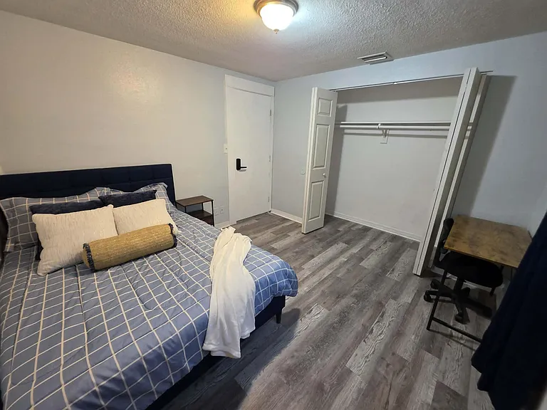 San Carlos Dr — Photo 2