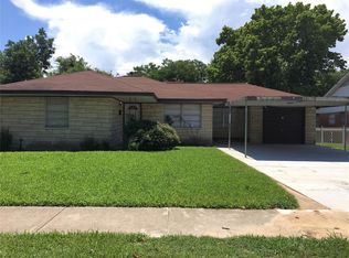 1902 Nottingham St, Pasadena, TX 77502