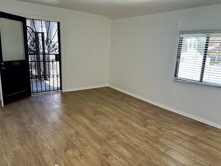 4118 Adams Ave #7 — Photo 7
