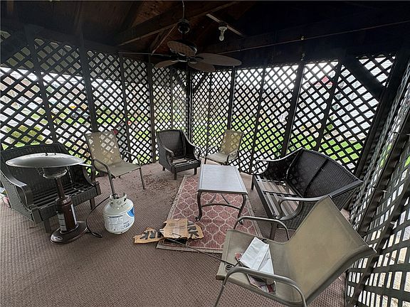 5th image of 349 Olean Rd