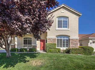 8275 Country Ranch Dr, Sacramento, CA 95829