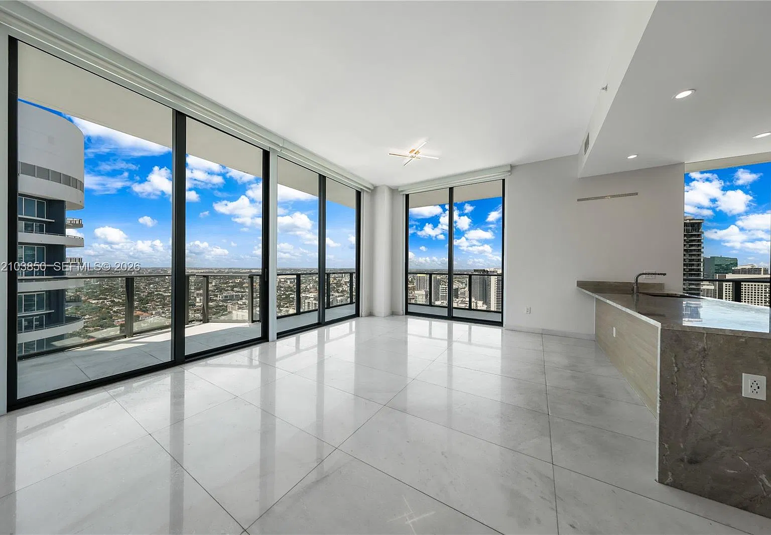1300 S Miami Avenue Condo — Photo 4