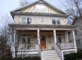 518 Park Ave, Wilmette, IL 60091