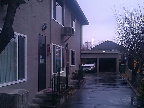 2nd image of 1121 Garfield Ave APT 2