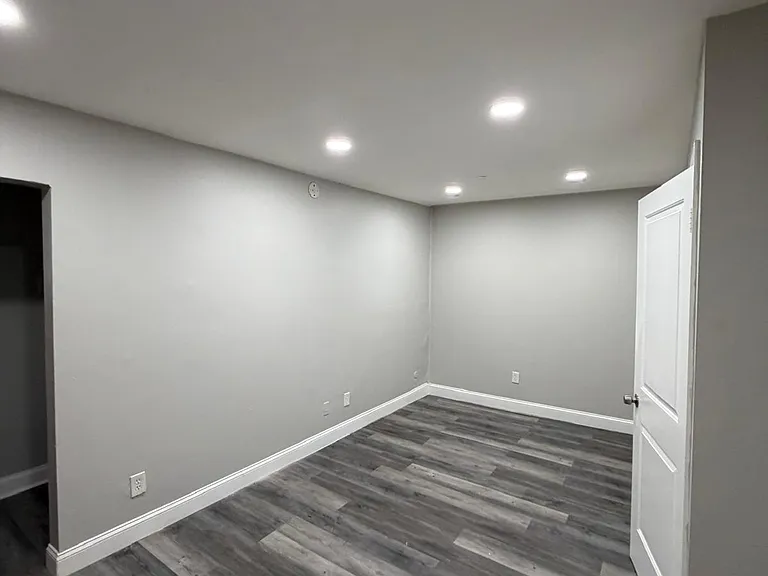 479 Roseville Ave #6 — Photo 3