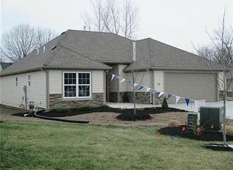 1st image of 76 Continental Dr