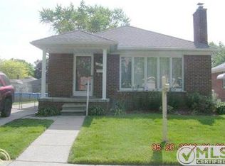 7207 Robinson Ave, Allen Park, MI 48101