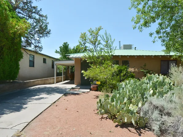 1615 Stanford Dr SE, Albuquerque, NM 87106