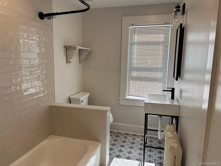 23 Perry Ave — Photo 41