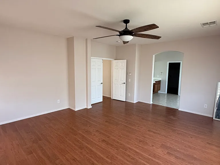 3045 W Newgrove St — Photo 14