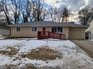 434 S Main St, Carroll, IA 51401