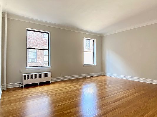 1st image of 925 W End Ave APT 6G