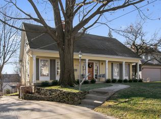 535 Cottage Ave, Glen Ellyn, IL 60137