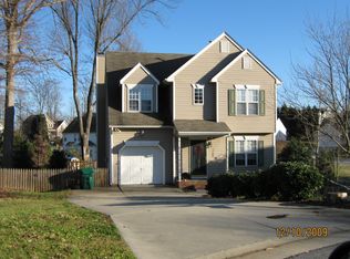 2704 Bookbinder Ct, Jamestown, NC 27282