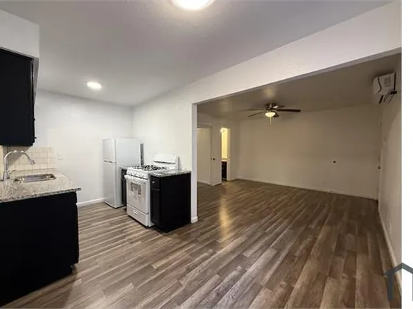 2701 Hemphill St, Fort Worth, TX 76110