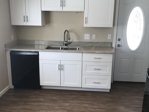5th image of 719 Concord Ave