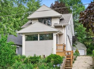 419 Hayes AVENUE, Racine, WI 53405