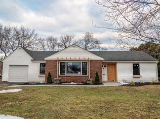 1914 Clifton Park Rd, Niskayuna, NY 12309