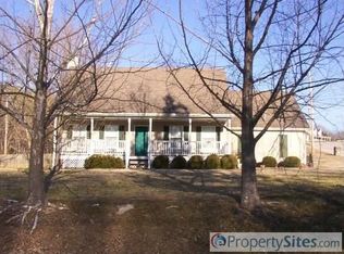 661 Newt Hood Rd, Columbia, TN 38401