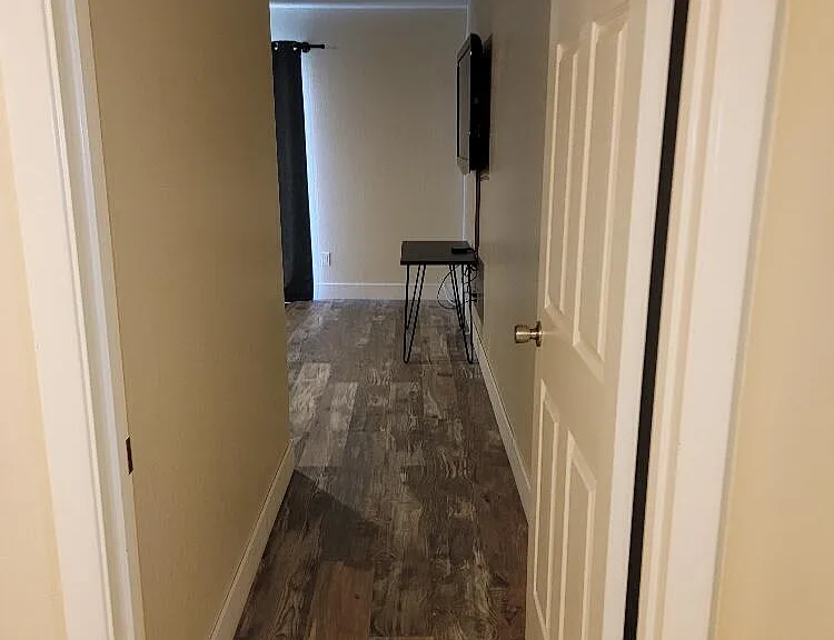 196 Wayfarer Ln — Photo 12