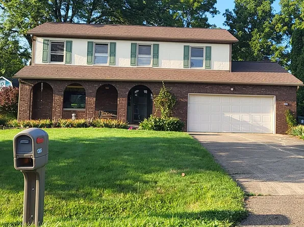 1385 Hightower Dr, Uniontown, OH 44685