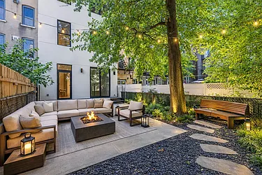 285 Kingsland Avenue, #1