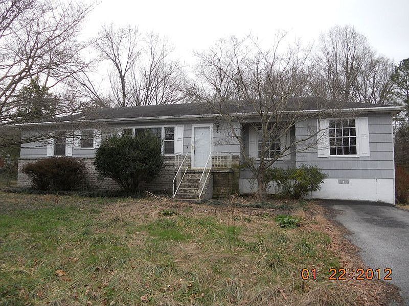 1st image of 1216 Bluebird Dr