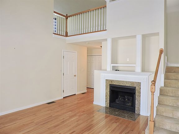 5th image of 29 Kings Dr #29