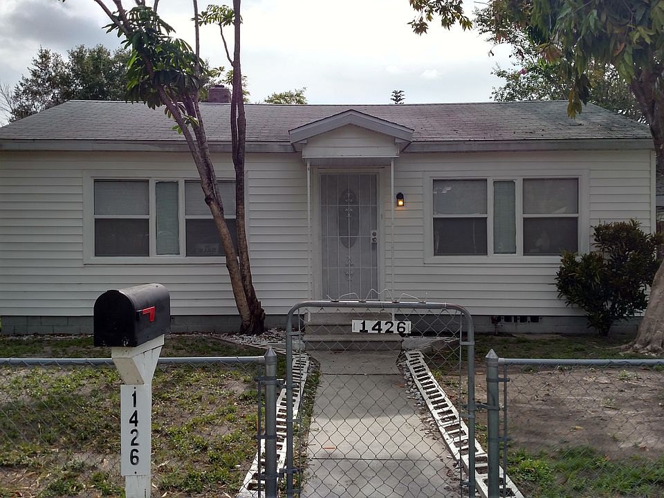 1st image of 1426 25th St N