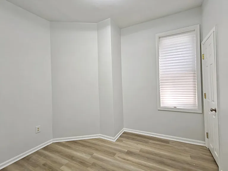 5308 Race St — Photo 9