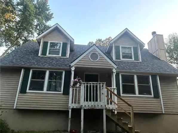 301 NW 79th Ter, Gladstone, MO 64118