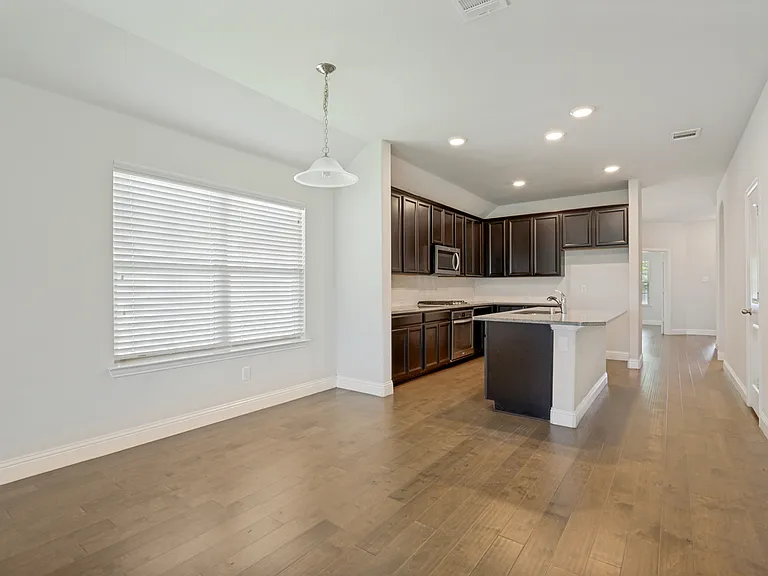 4541 Conrad Ave — Photo 7