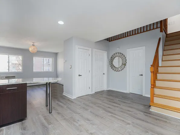 3225 Shore Parkway image 19 of 27