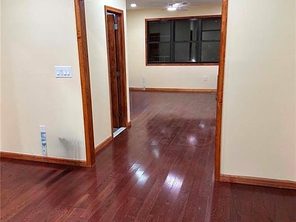 5th image of 9015 Bayview Pl Floor 2