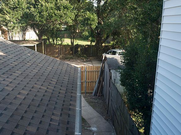 3rd image of 5458 Tullis Dr