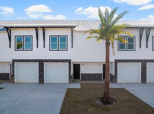 6989 Patronis Dr, Panama City, FL 32408