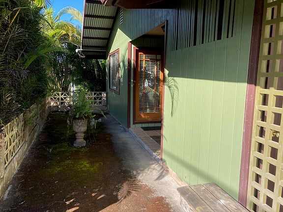 2nd image of 466 Luakaha St