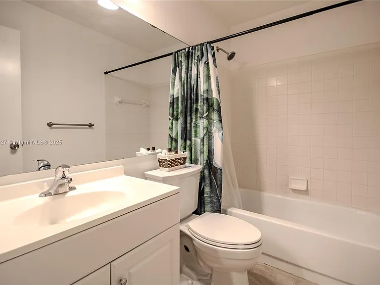 7652 Pinewalk Dr S #139 — Photo 11